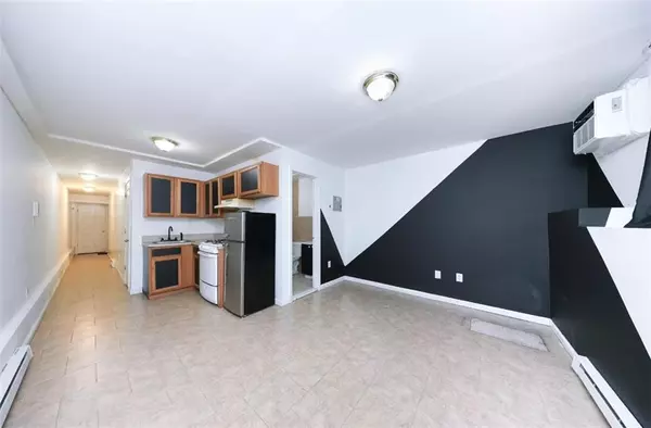 Richmond, NY 10306,220 Dartmouth LOOP