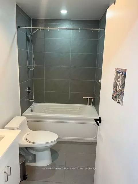 Toronto C01, ON M5G 1S9,426 University AVE #3702