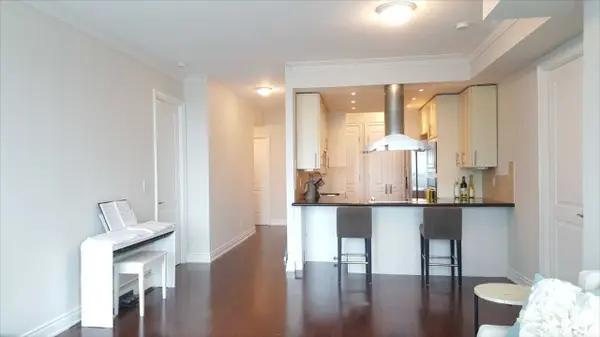 Toronto C01, ON M5G 2R2,761 Bay ST #4203