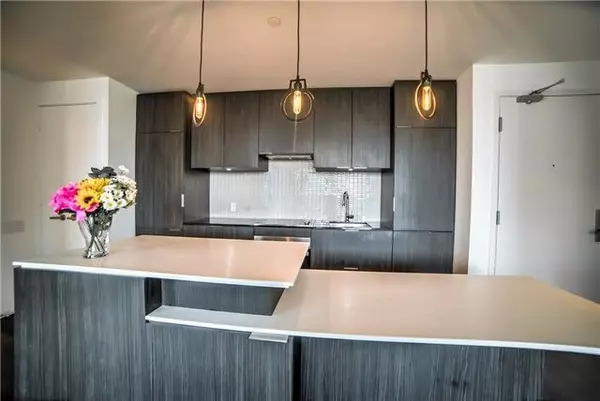 Toronto C01, ON M4Y 1J6,5 St Joseph ST #1411