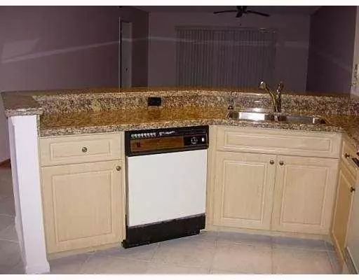 Pompano Beach, FL 33069,2205 S Cypress Bend Dr #307