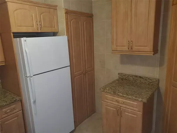 Coral Springs, FL 33071,1046 Coral Club Dr