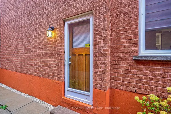 Vaughan, ON L4L 6E6,104 Cabinet CRES