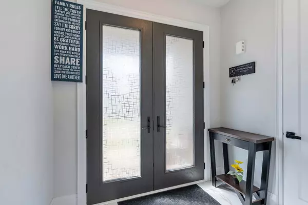 Brampton, ON L6R 4E7,47 Kessler DR #UPPER