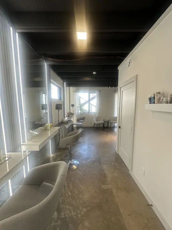 Toronto W06, ON M8W 3C3,155 Thirtieth ST #400