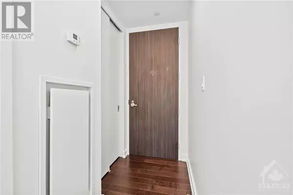 Dows Lake - Civic Hospital And Area, ON K1S 5V3,111 Champagne AVE S #1107