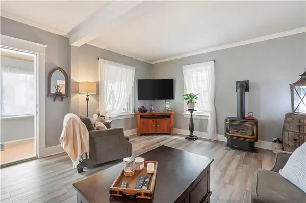 Cornwall, ON K6H 3S9,418 ADOLPHUS ST