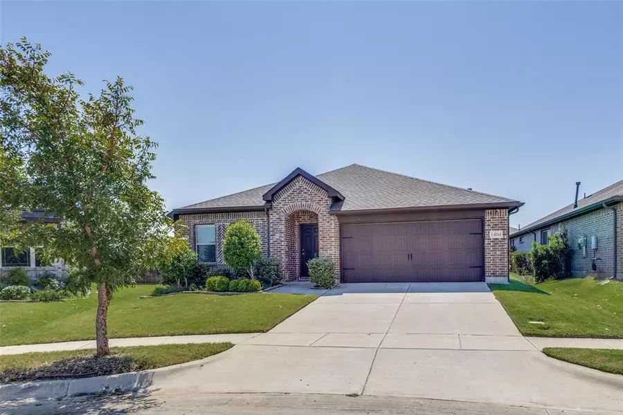 1404 Rosebush Road, Aubrey, TX 76227