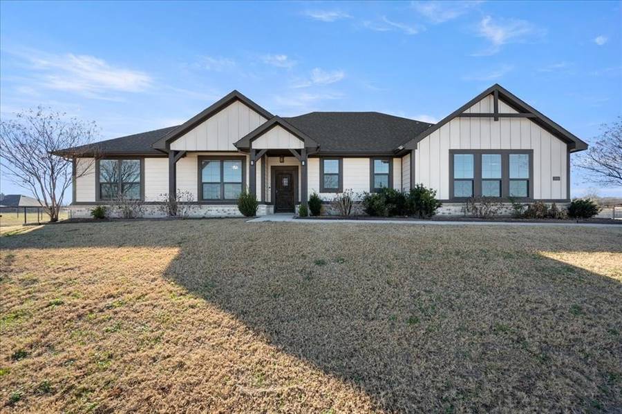 2020 Pebblegate Drive, Weatherford, TX 76085