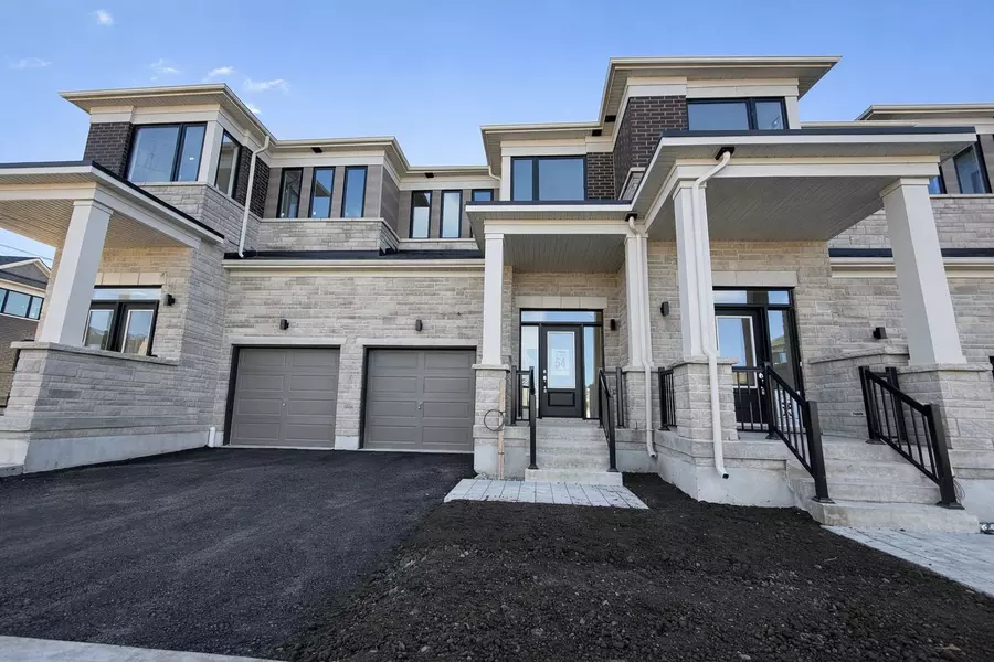 105 Watts Mews, Kawartha Lakes, ON K9V 5V4