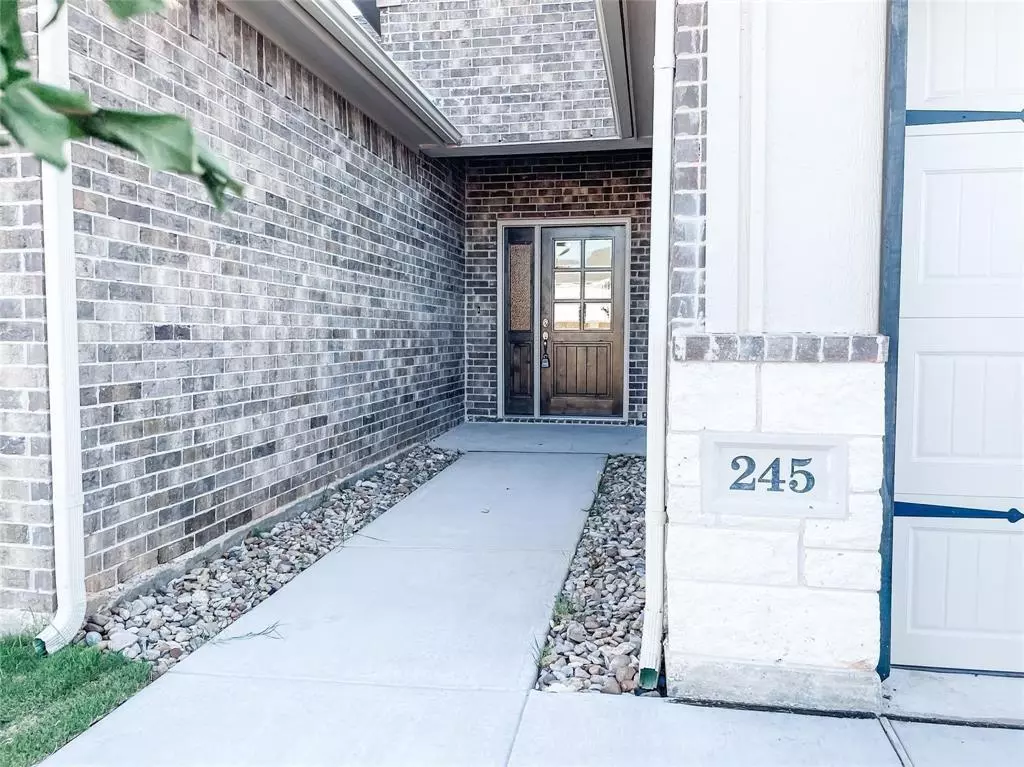 Granbury, TX 76049,245 Honor Code Place