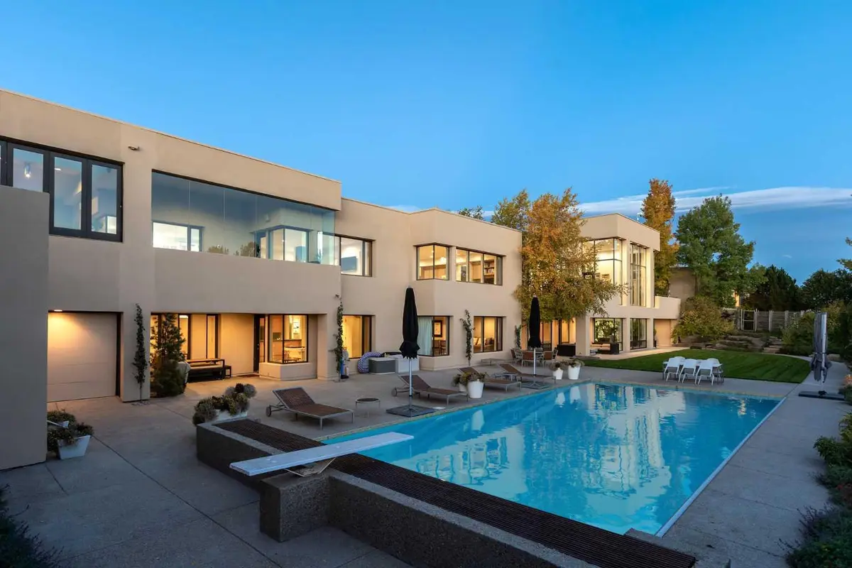 25102 Lower Springbank RD, Rural Rocky View County, AB T3Z3J9