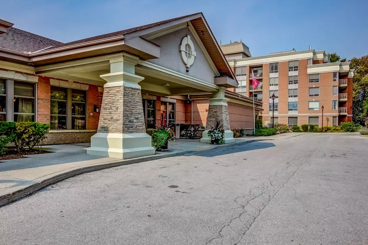 Burlington, ON L7L 6P6,100 Burloak DR #1201