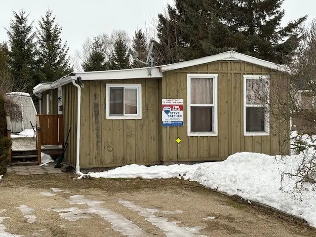 4 Maple Grove Village RD, Southgate, ON N0C 1B0