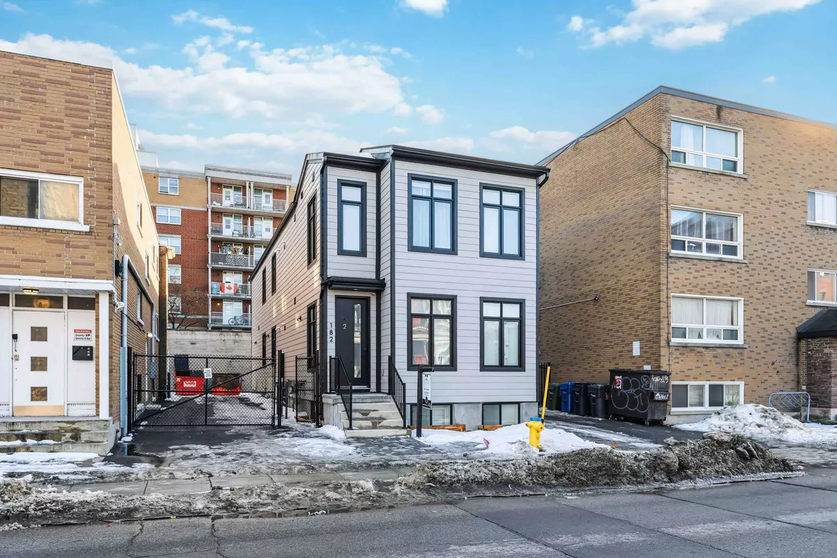 Lower Town - Sandy Hill, ON K1N 5M8,182 Murray ST