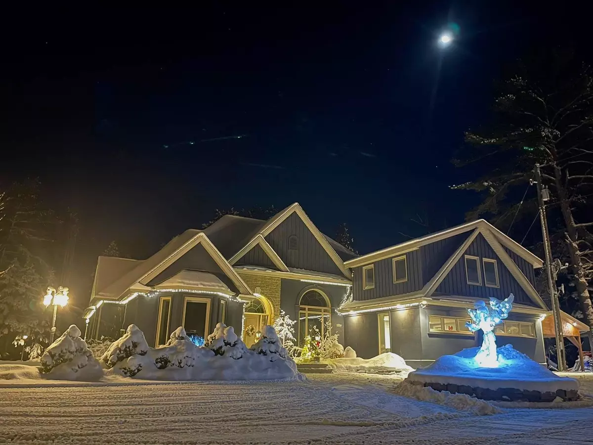 North Bay, ON P1B 8G4,218 Bayview RD