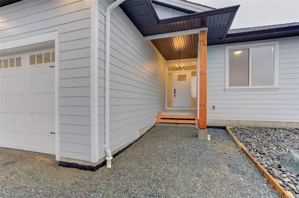 Lake Cowichan, BC V0R 2G0,549 Mountain View Dr