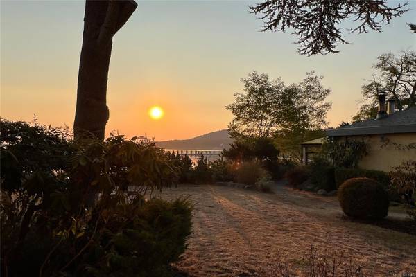 134 Madrona Dr #5 D1, Galiano Island, BC V0N 0E9