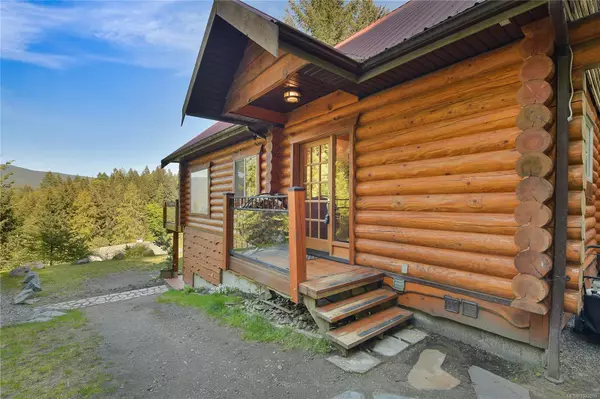 Cowichan Bay, BC V0R 1N2,1109 / 1111 PARADISE Close