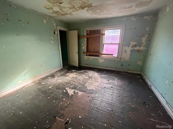 Detroit, MI 48206,9400 WILDEMERE ST