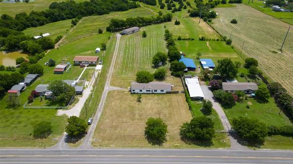 6367 Business 78, Nevada, TX 75173