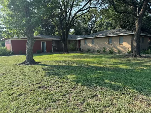 Milford, TX 76670,205 W Dickson