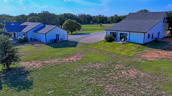 Nocona, TX 76255,140 Lago Lane