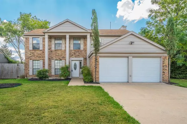 Grand Prairie, TX 75052,2321 Warwick Avenue