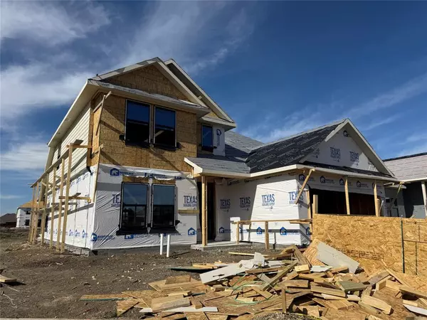 205 Comfort Drive, Godley, TX 76044