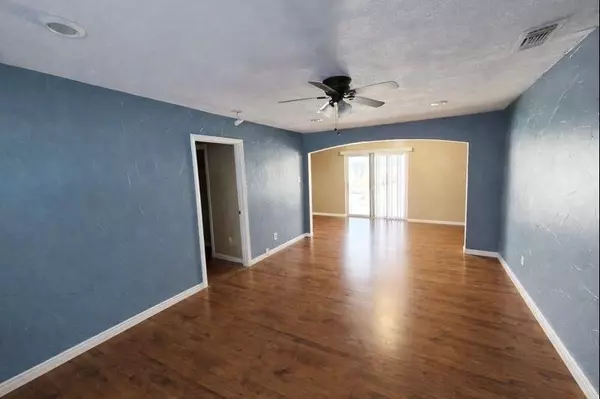 Arlington, TX 76010,705 Glynn Oaks Drive