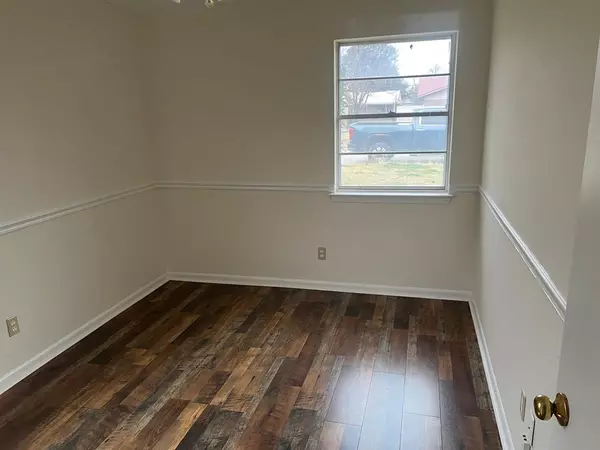 Mineral Wells, TX 76067,1403 SE 21st Street