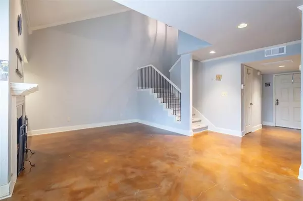 Dallas, TX 75243,8503 Coppertowne Lane