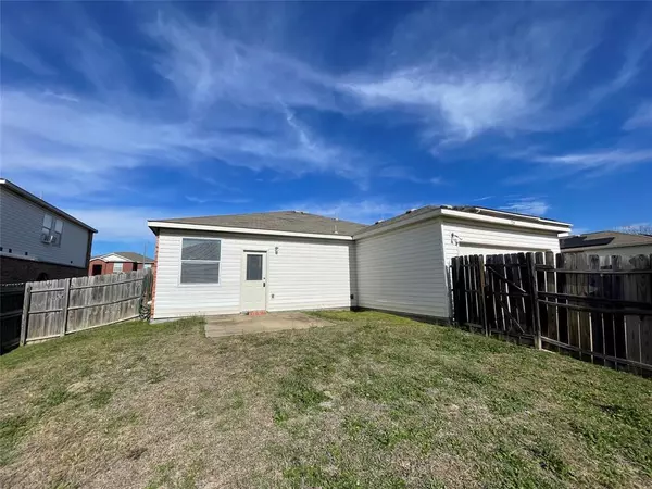 Desoto, TX 75115,724 Courson Drive