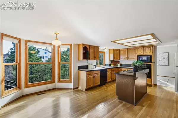 Colorado Springs, CO 80906,185 Thames DR