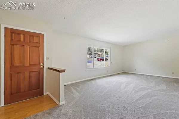 Colorado Springs, CO 80906,609 Crestridge AVE