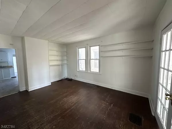 Hamilton Twp., NJ 08609,210 Norway Ave #1