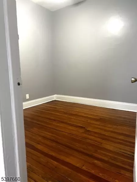 Newark City, NJ 07114,48 Dayton St