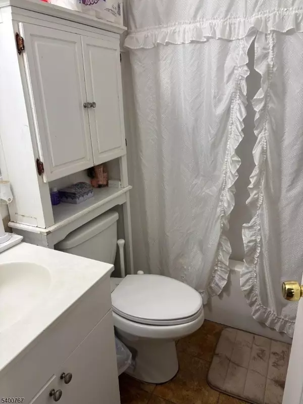 Paterson City, NJ 07524,112 4Th Ave