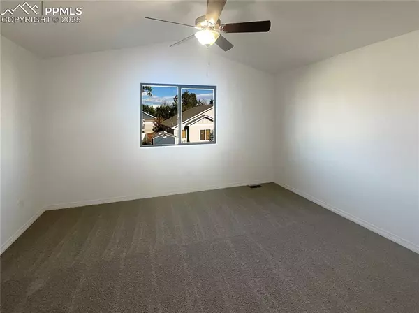 Colorado Springs, CO 80925,6812 Galpin DR