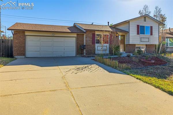 6775 Blue River WAY, Colorado Springs, CO 80911