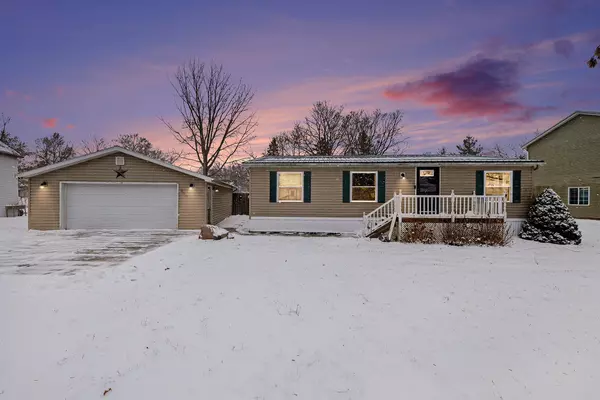 272 S Tabor ST, Lyons, MI 48851