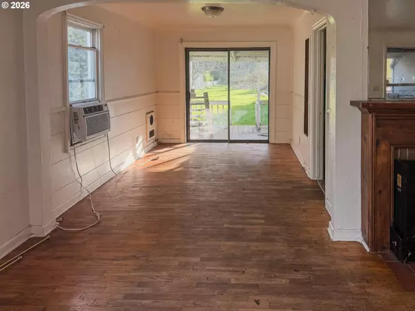 Springfield, OR 97478,5995 MAIN ST