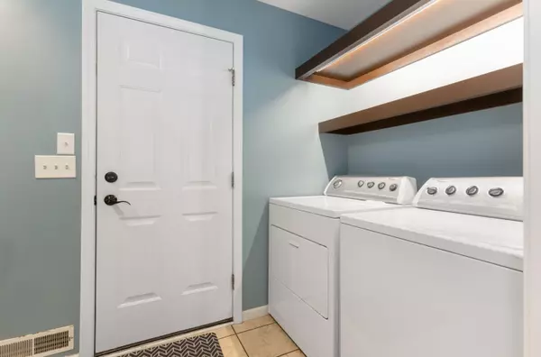 St. Joseph, MI 49085,1701 J W WAY