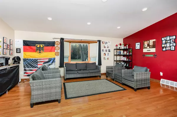 Mount Pleasant, MI 48858,330 W Broomfield RD