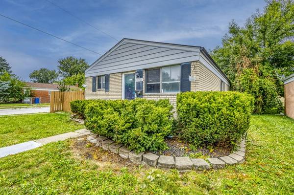 11203 Toepfer RD, Warren, MI 48089