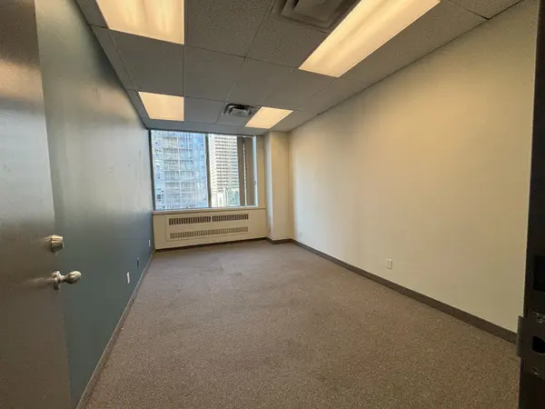 Toronto C10, ON M4P 1G8,55 Eglinton AVE E #701