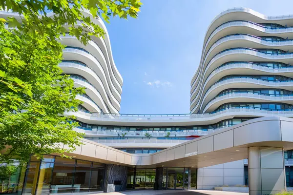 99 The Donway N/A W #810, Toronto C13, ON M3C 0N8