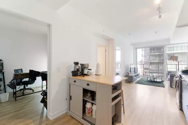 Toronto C01, ON M6K 0G7,135 East Liberty ST #2606