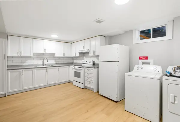 Oshawa, ON L1H 4S6,476 Albert ST