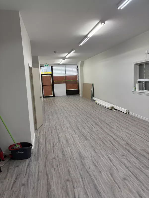 Toronto E02, ON M4C 1M1,2914 Danforth AVE